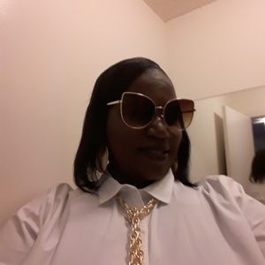 Meet your Posher, Katrina